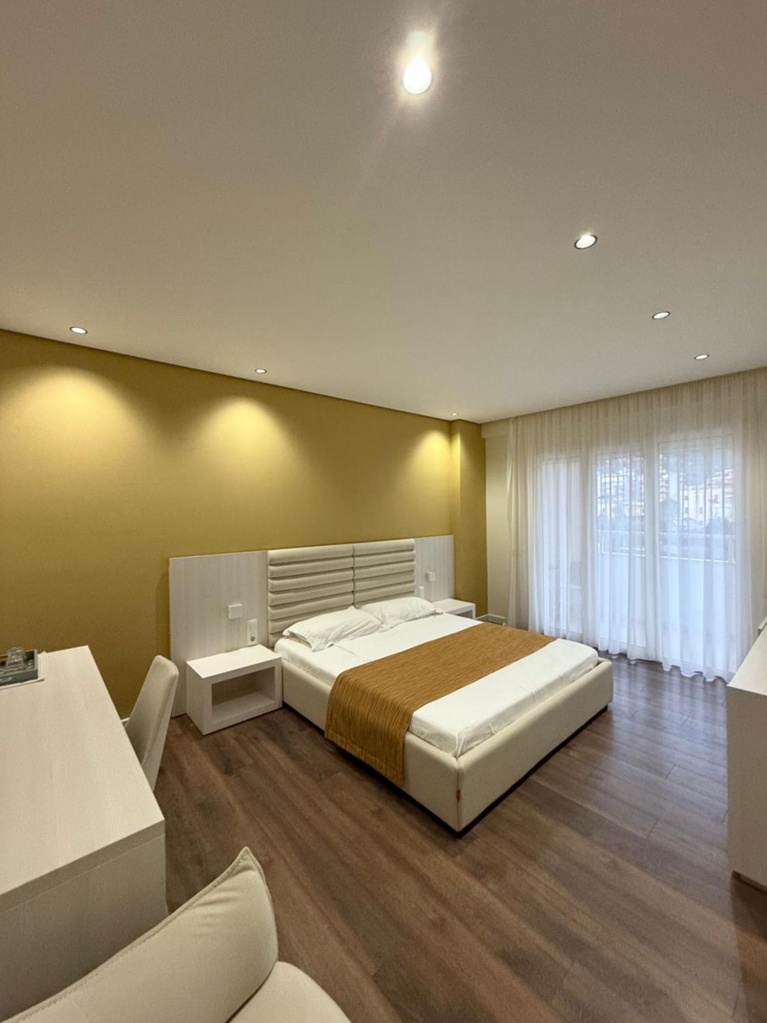Maxi Room Vlore Luaran gambar