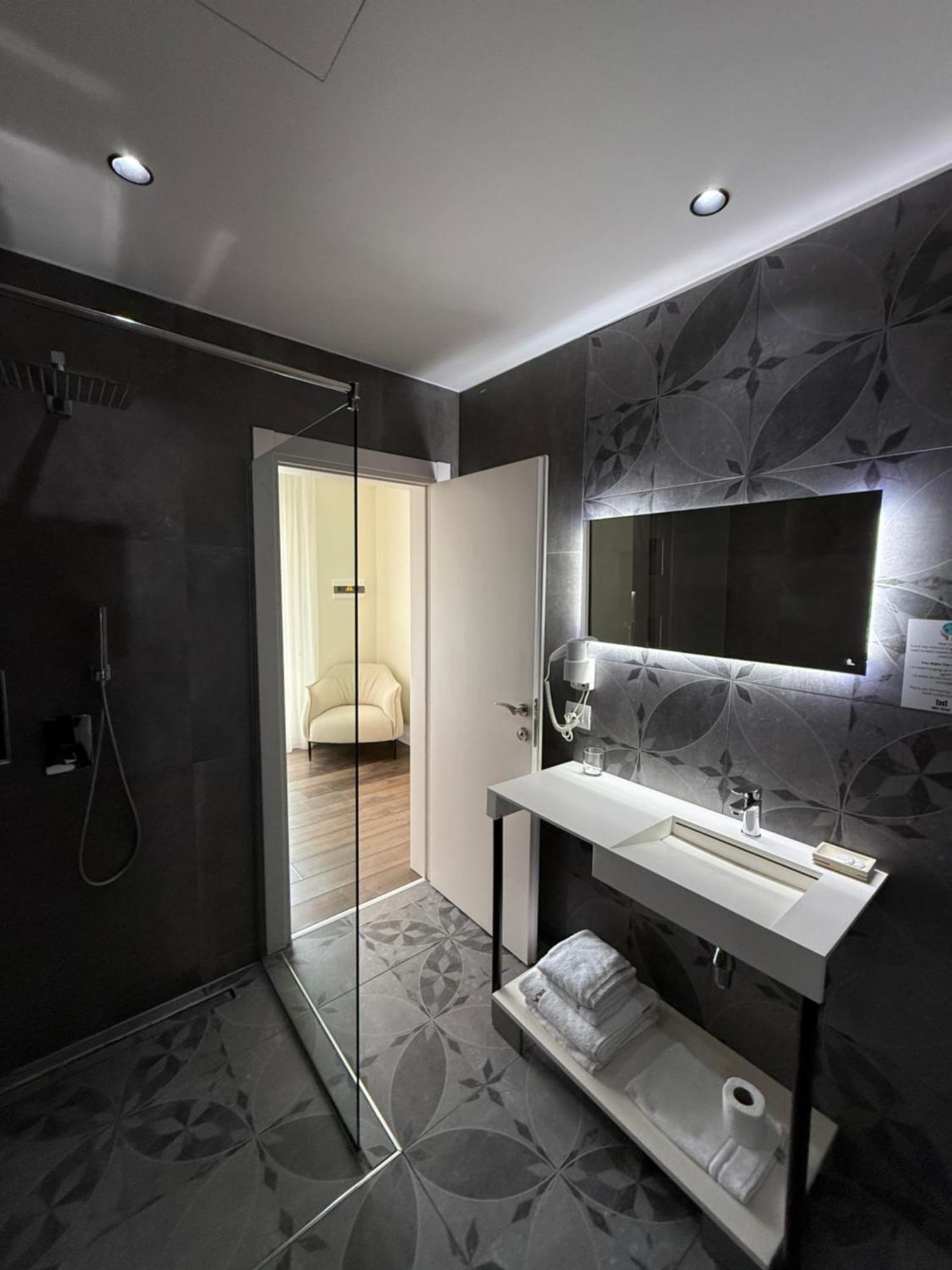 Maxi Room Vlore Luaran gambar